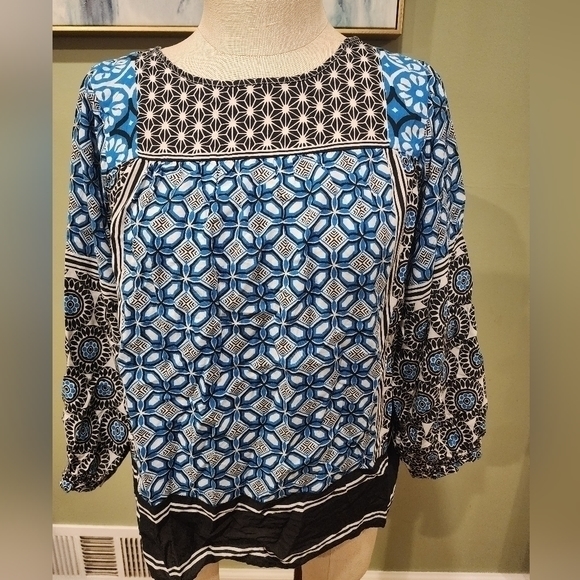 Ann Taylor Loft SP Long Sleeve Blouse - Picture 8 of 8